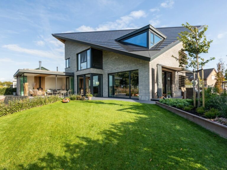 Ingewerkte zonnepanelen